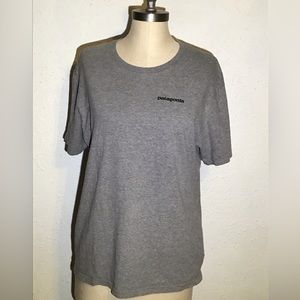 Patagonia gray short sleeve tee shirt size medium